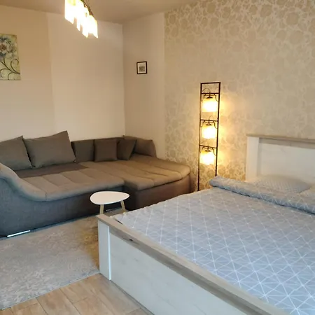 In Mihai Viteazu Square Apartment