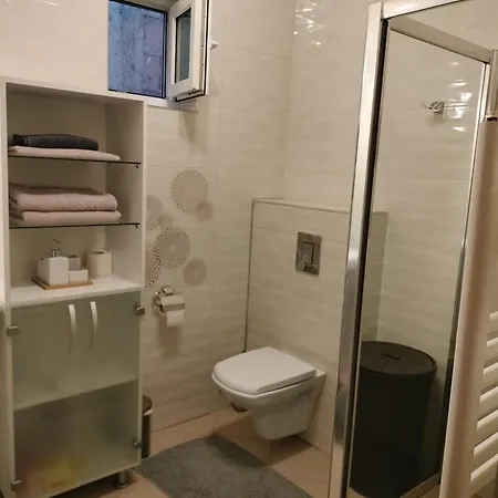 Apartment In Mihai Viteazu Square *